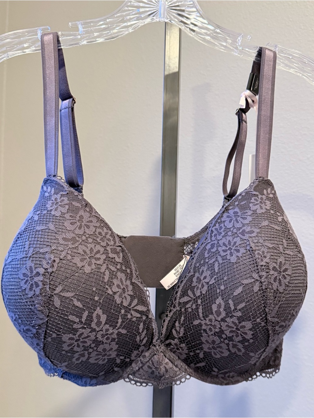 NWT Victoria’s Secret Love Cloud push up bra size 38DDD